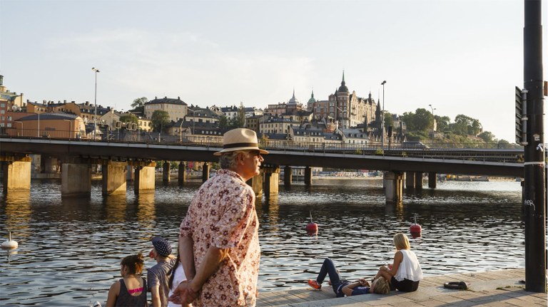 Den svajande svenska tilliten - stor skillnad på Södermalm och Rågsved